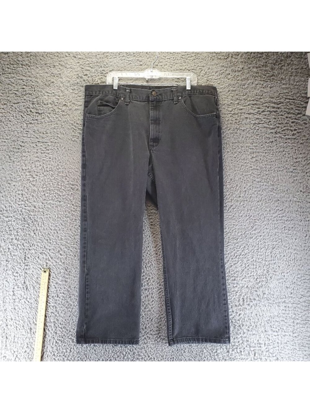 Lee Jeans Mens 42x30 Black Relaxed Fit Classic Stretch Denim *Read*